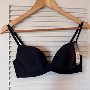 Maidenform Lightly Lined Wireless Bra New With Tags